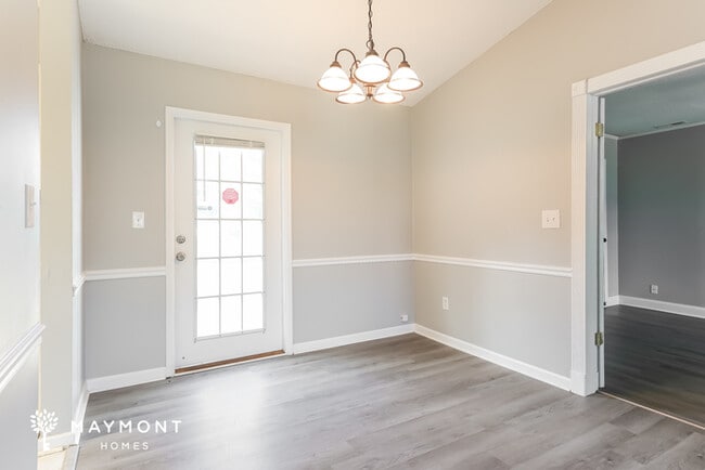 Photo - 111 Palamon St