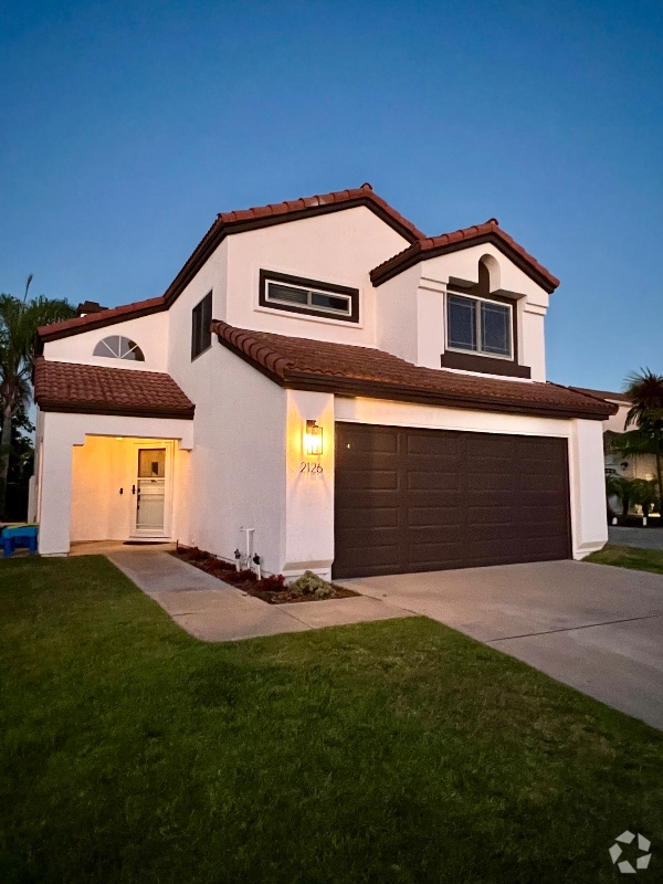 Building Photo - 2126 Shoreview Pl Rental