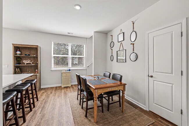 Photo - 8859 Shovelnose Ct