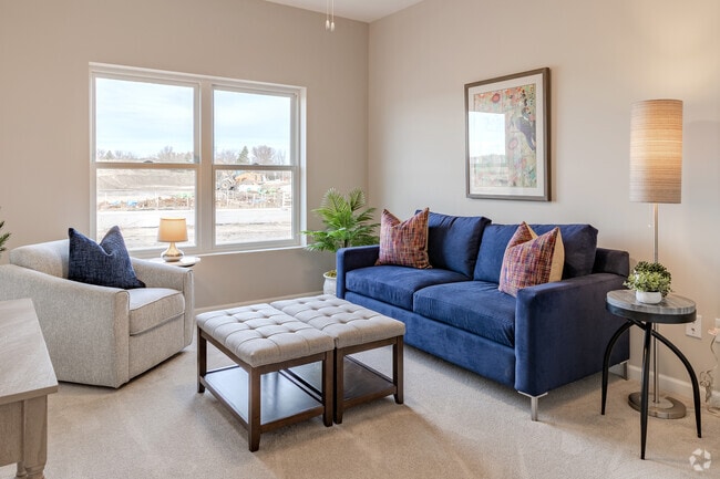 2BR, 2BA - 1,136SF - Second Bedroom