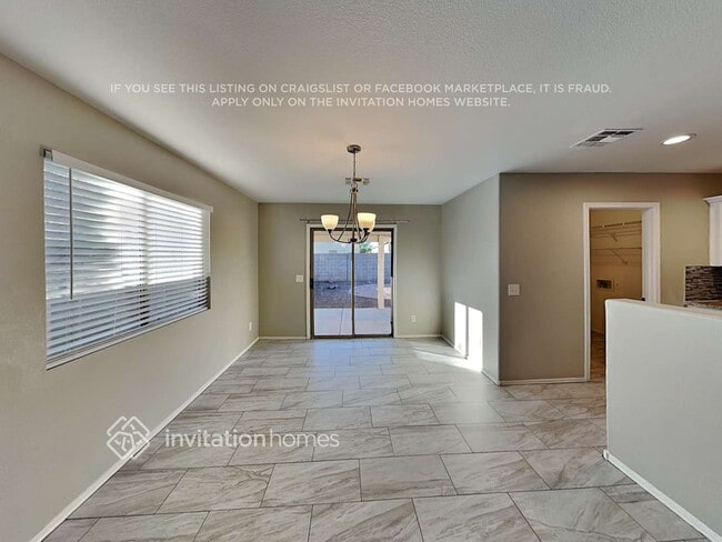 Photo - 1039 E Desert Moon Trail