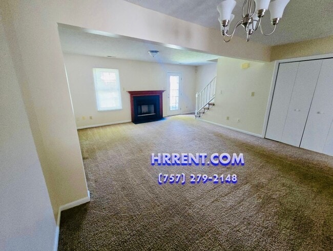 Photo - Lovely 2 Bedroom 2.5 Bathroom Townhouse lo...