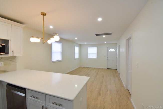 Photo - 36 S 5th Ave