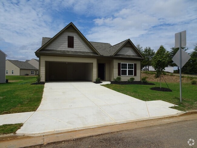 Building Photo - Quiet single-family home