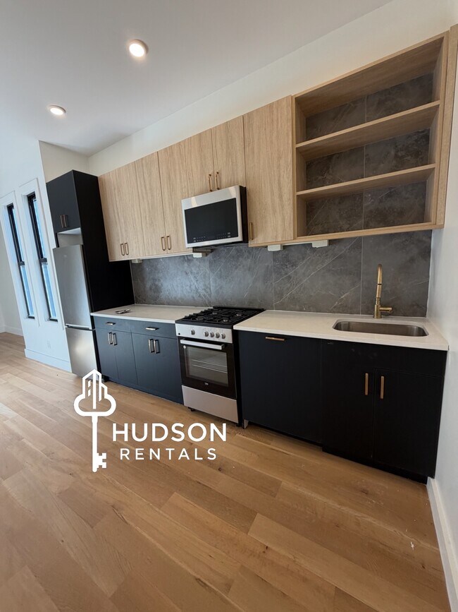 50 Grace St 3L - 52 Grace St Unit 3L