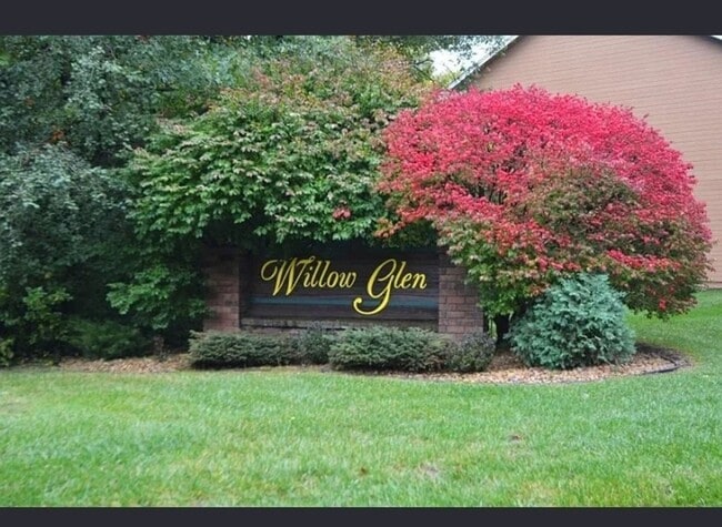 Building Photo - 5740 Willow Trail Rental