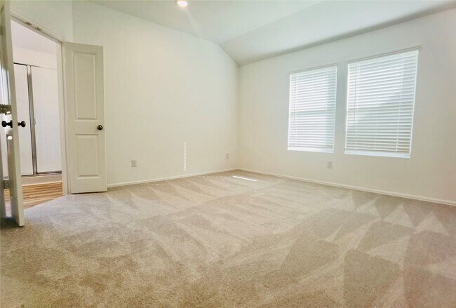 Photo - 5523 Knox Lndg Dr