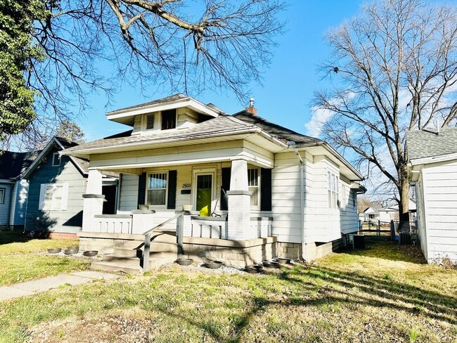 Photo - 2503 Garfield Ave