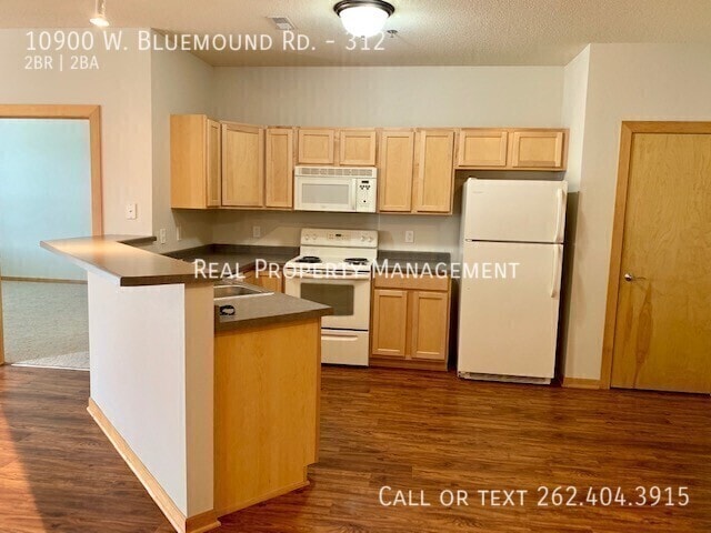 Photo - 10900 W Bluemound Rd