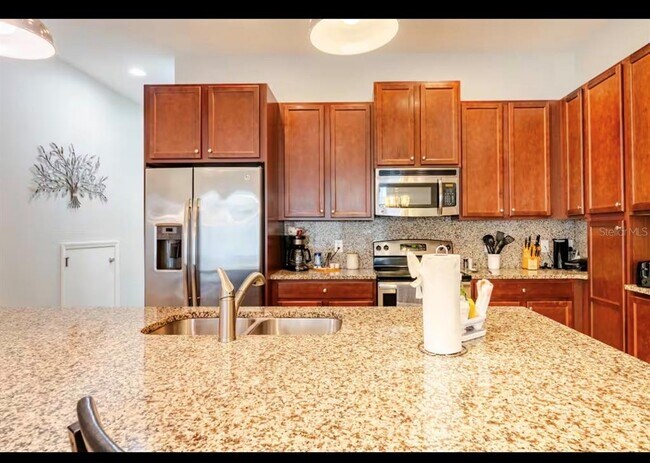 Photo - 354 Captiva Dr