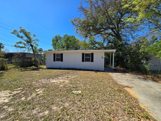 Building Photo - Cozy 2-bedroom, 1-bath home in Daytona Beach