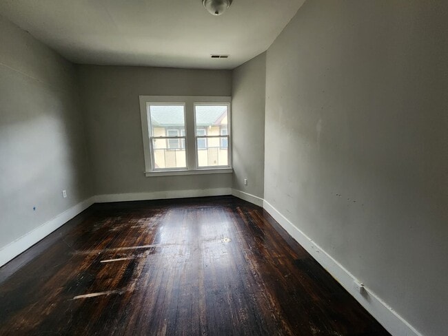 Photo - 270 Sherman Ave Unit A4