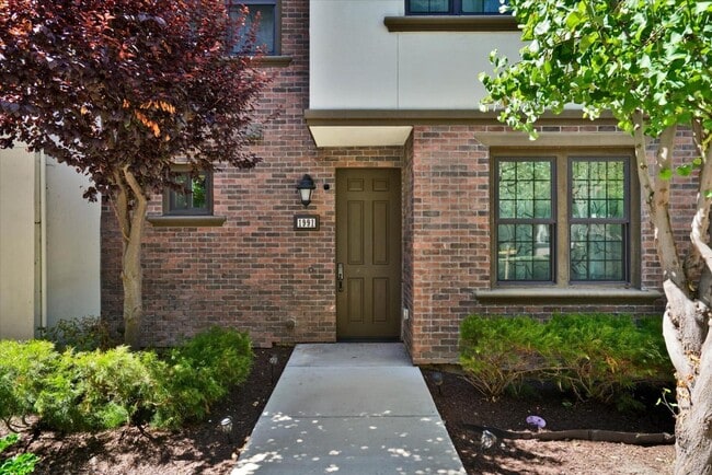 Photo - 1991 Barcenilla Ln