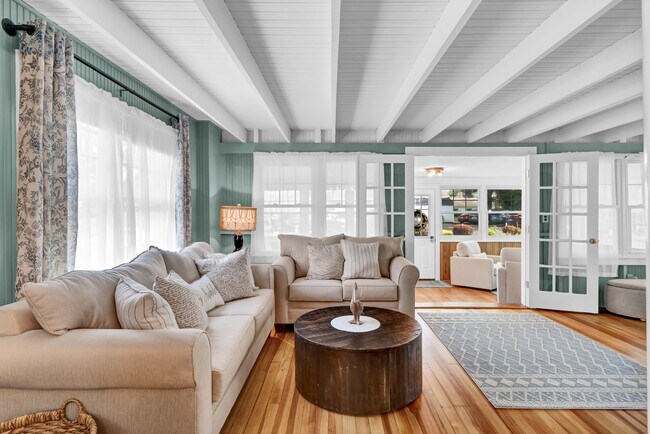 Photo - 7 Whitecap Rd