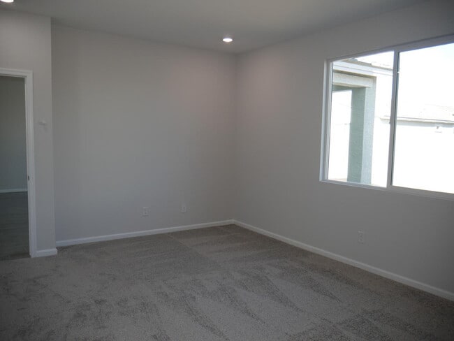 Photo - 18156 W Daley Ln