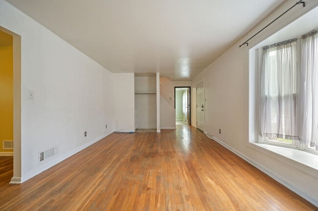 325 Alder Rd