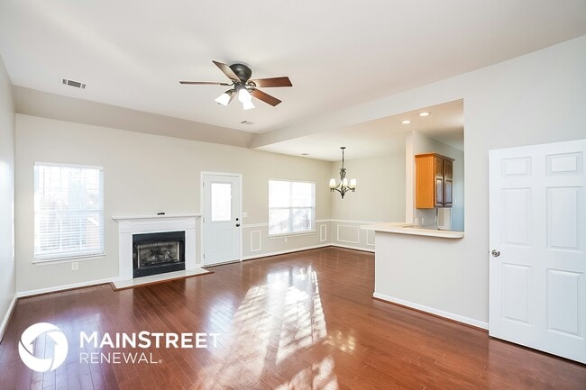 Photo - 4813 Peninsula Pointe Dr