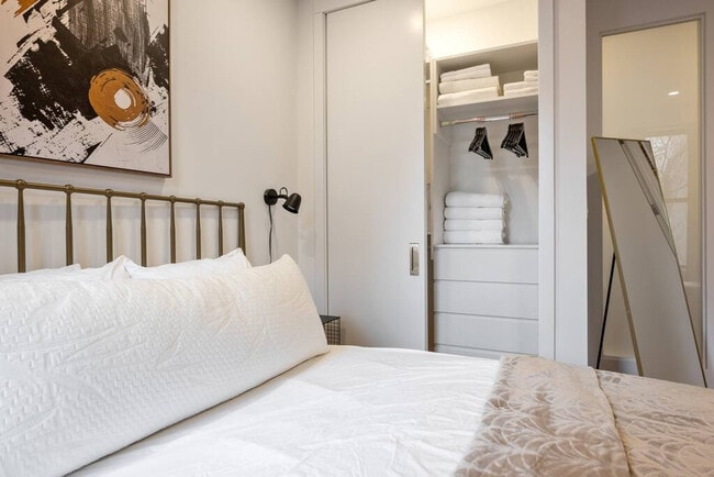 Photo - 829 9th Ave Unit ID1013660P