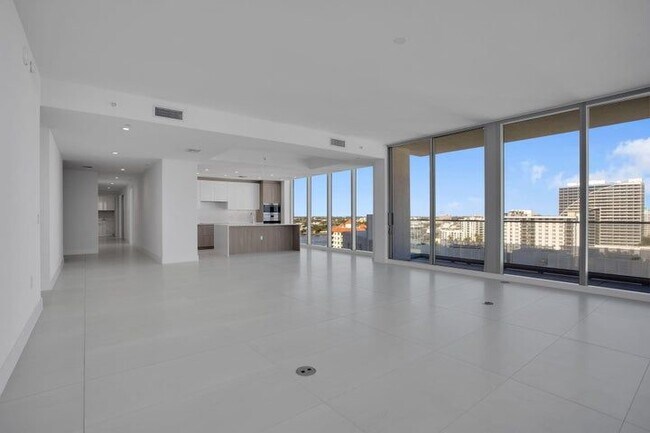 Photo - 151 N Seabreeze Blvd