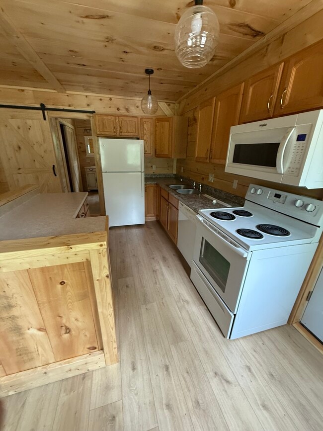 Photo - 466 Manchester Rd Unidad Apt. 2