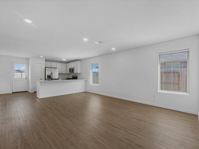 Photo - 2106 Hyde Acrs St