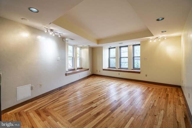 Photo - 322 Poplar St Unit 2