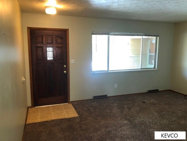 Photo - 2424-2426 Clearview Ave Unit 2424 Clearview Ave