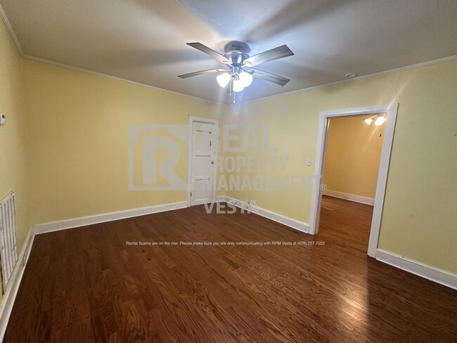 Photo - 346 E Main St