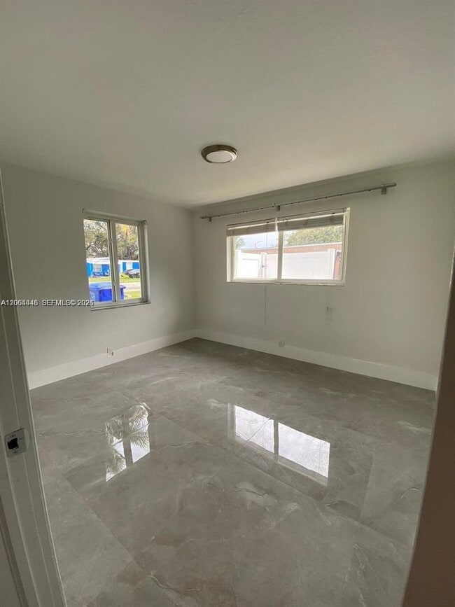 Photo - 112 Ronald Rd