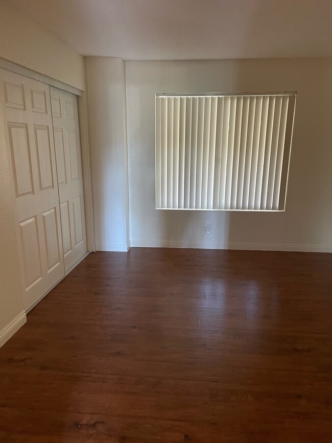 Photo - 274 W Verdugo Ave