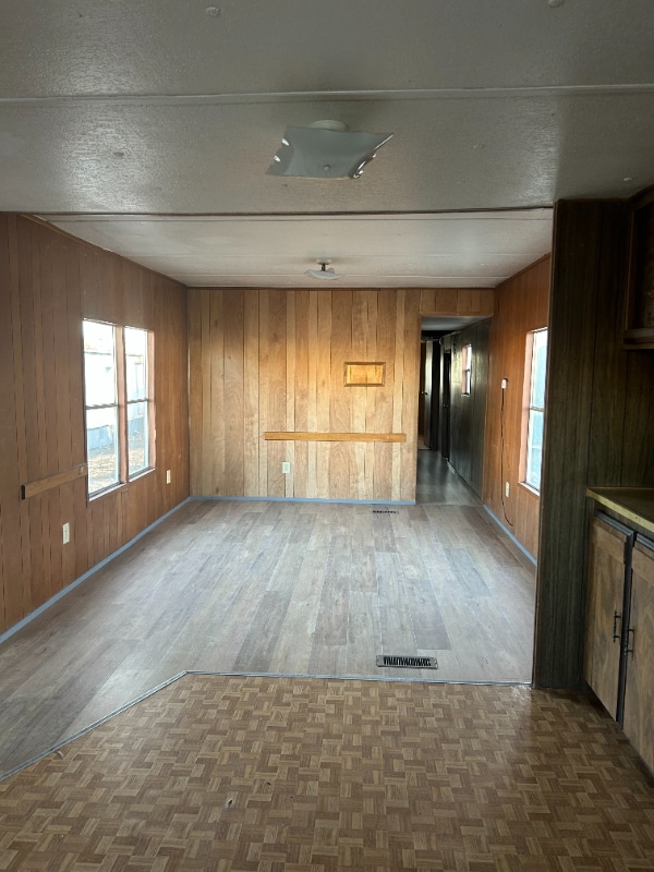 Photo - 324 W Blanco Blvd