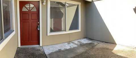 Photo - 19320 Creekside Cir