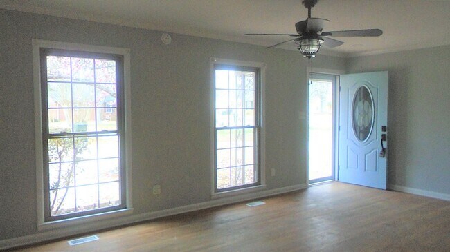 Photo - 3 Bedroom 2 Bathroom Home