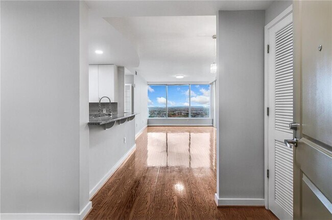 3338 Peachtree Rd NE Unit 2401