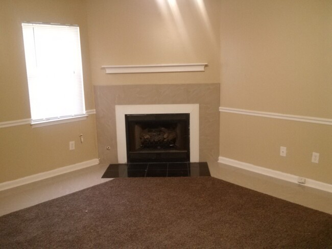 Building Photo - DUPLEX at Summerglen! Rental