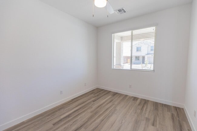 Photo - 16976 W Diana Ave