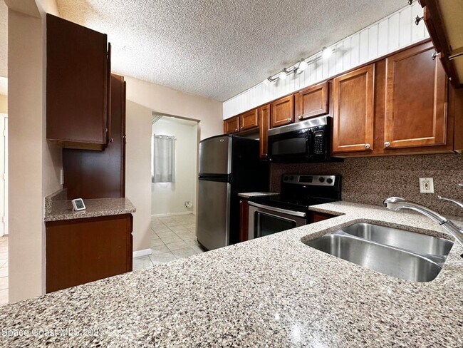 Photo - 1005 Knox Mcrae Drive C-116