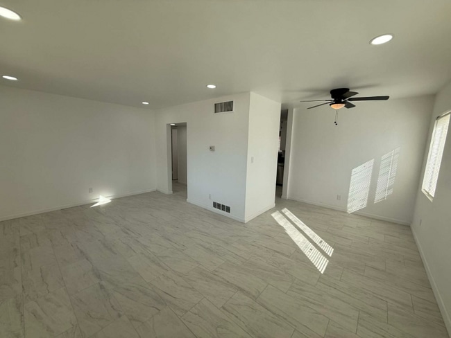 Photo - 333 E Linden St