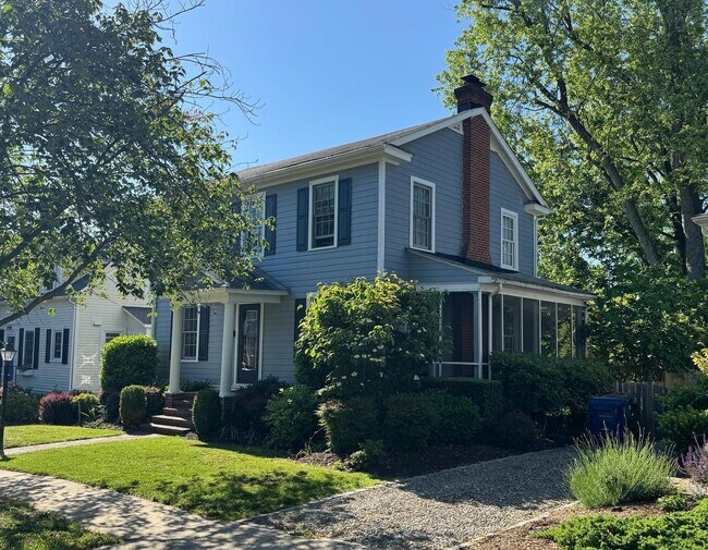 Photo - 10 W Maple St