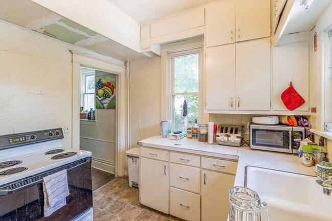 Photo - 259 N Hyland Ave Unit 2