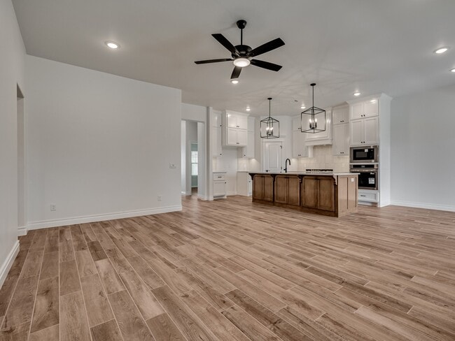 Photo - 3241 Mangrove Rd
