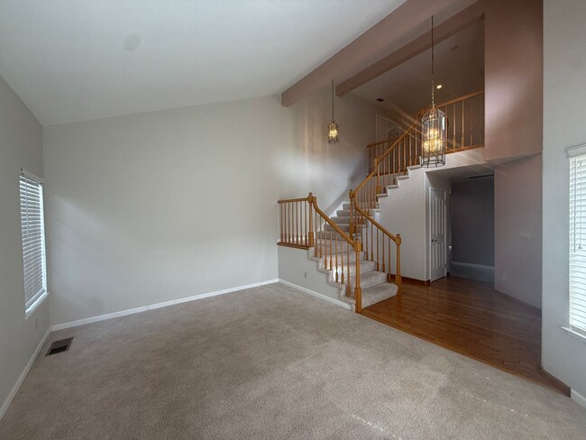 Photo - 2853 St Andrews Rd