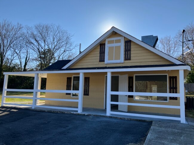 Building Photo - 6152 Jackson Hwy SW