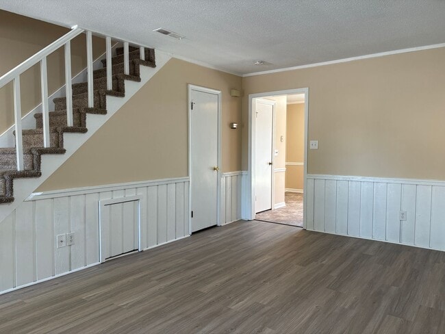 Photo - 2 Bedroom, 1.5 Bathroom Condo in Winston-S... Unit B