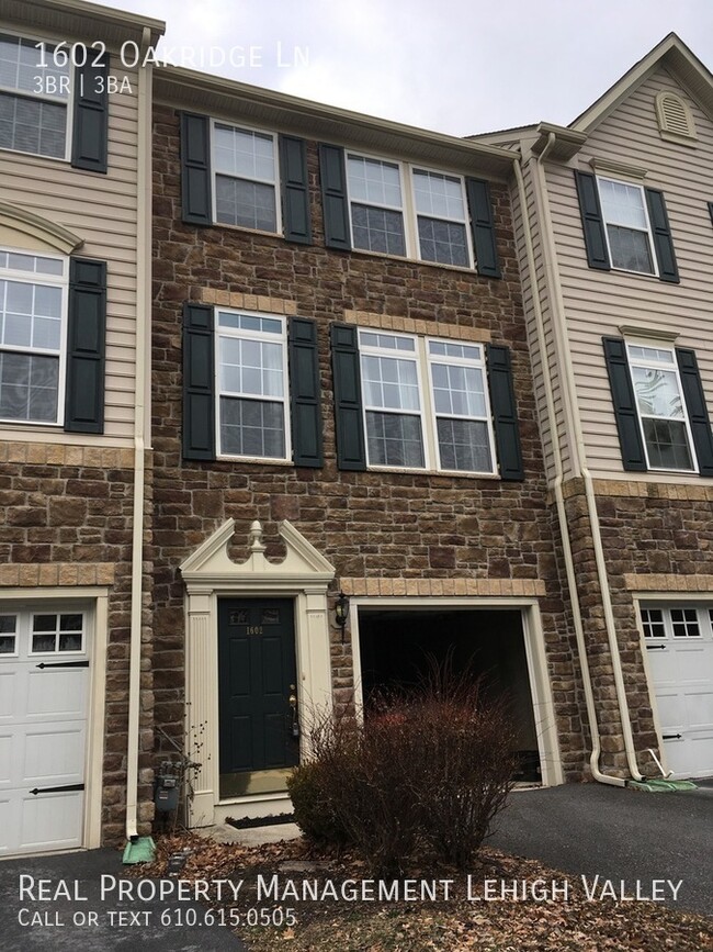 Beautiful townhome perfect for busy commuter! - Beautiful townhome perfect for busy commuter!