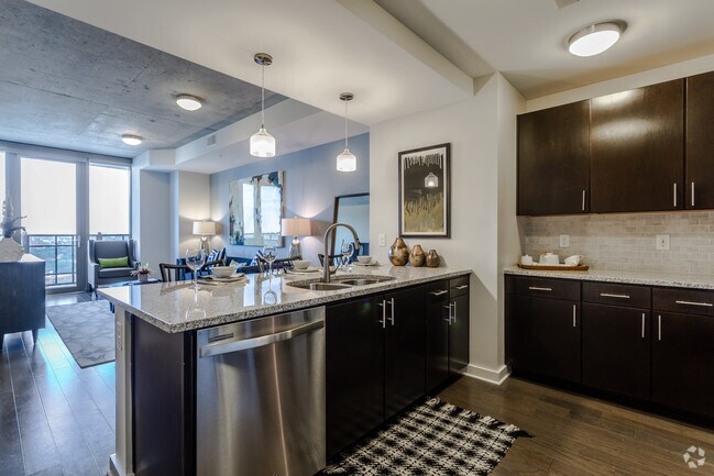 1BR,1BA - 768SF A6 - KITCHEN - Victory Place Apartments