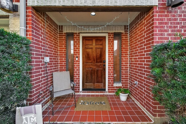 Photo - 2502 Brinkman St