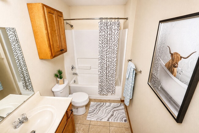 Photo - Stone Pointe Apartments