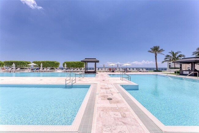 Photo - 1830 S Ocean Dr Unidad 4601