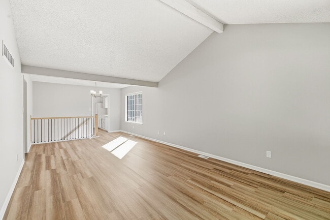 Photo - 20 NW Lakeview Blvd